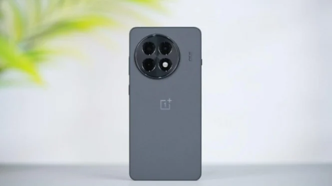 OnePlus Ace 6 Turbo: Smartphone Kelas Menengah dengan Performa Besar dan Harga Terjangkau