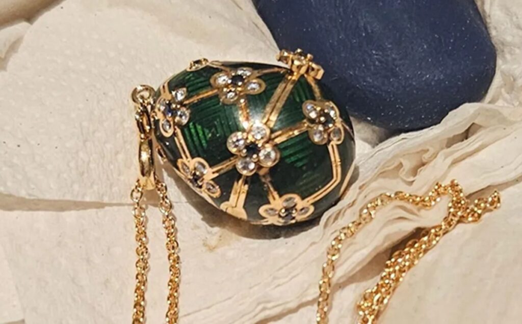 Polisi Berhasil Pulihkan Liontin Berlian Fabergé yang Dicuri, Barang Mewah Diselamatkan