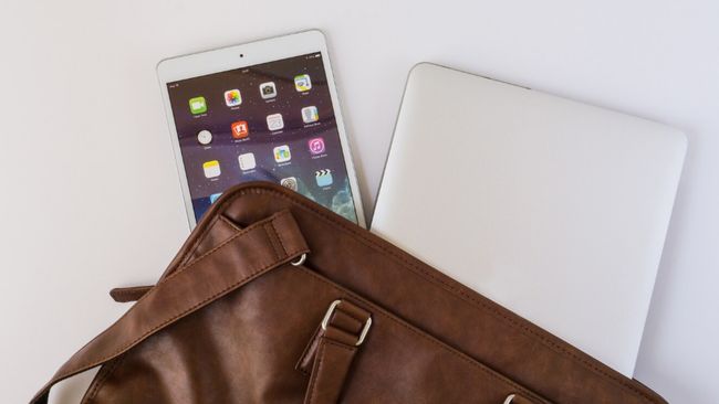 5 Rekomendasi Tas Laptop Terbaik Harga di Bawah Rp150 Ribu, Awet dan Stylish 5 Rekomendasi Tas Laptop Terbaik Harga di Bawah Rp150 Ribu, Awet dan Stylish