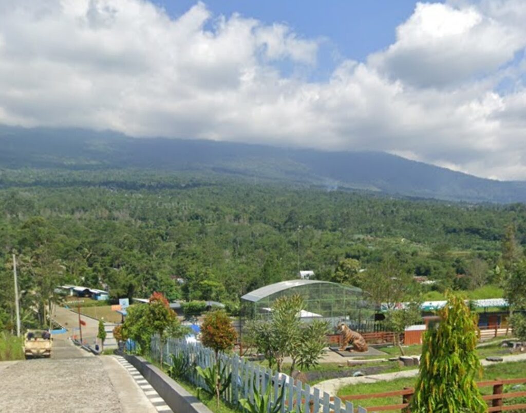 Waspada Bencana Hidrometeorologi: Cuaca Ekstrem Ancaman 18 Daerah di Jawa Tengah 2 Desember