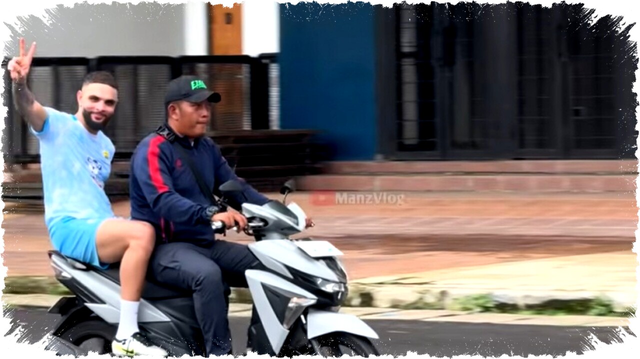 Dari Status Mewah ke Sederhana, Layvin Kurzawa Kini Naik Motor Matic ke Latihan Persib