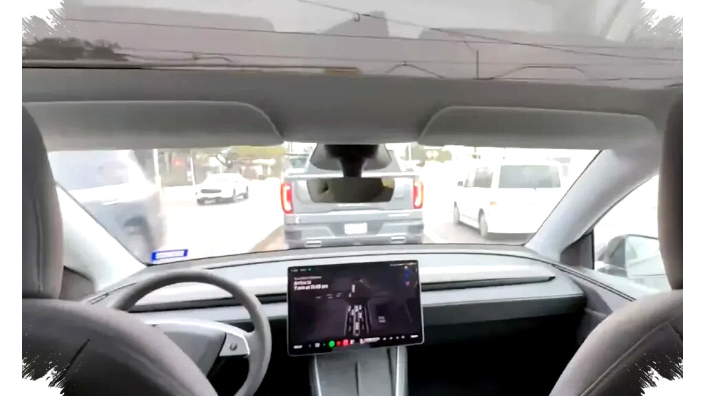 Robotaxi Tesla Model Y Resmi Beroperasi Tanpa Pengawas di Austin, Penumpang Dilarang Sentuh Setir