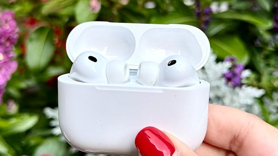Cara Mudah Menggunakan Fitur Audio Sharing untuk Hubungkan 2 Pasang AirPods ke iPhone Sekaligus Cara Mudah Menggunakan Fitur Audio Sharing untuk Hubungkan 2 Pasang AirPods ke iPhone Sekaligus