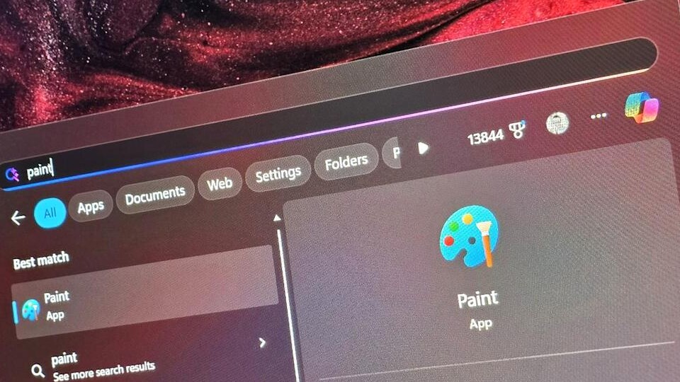Microsoft Rilis Fitur Baru Windows 11 di Paint & Notepad, Lebih Cepat dan Interaktif!