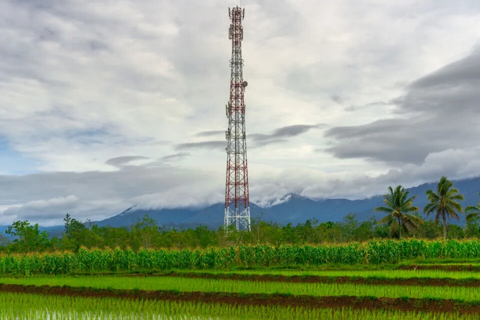 Nezar Patria Sentil Pemda: Infrastruktur Telekomunikasi Bukan Sekadar Objek Pajak, Tapi Aset Nasional!