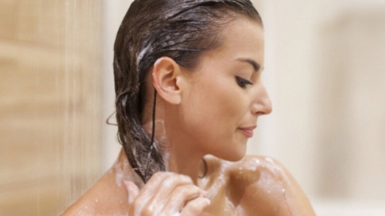 Anti Ribet! 4 Rekomendasi Sampo & Conditioner 2 in 1 Praktis & Hemat untuk Rambut Sehat