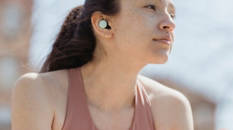 5 Earphone Sport Wireless Terbaik untuk Lari: Bass Mantap, Harga Mulai Rp100 Ribuan 5 Earphone Sport Wireless Terbaik untuk Lari: Bass Mantap, Harga Mulai Rp100 Ribuan