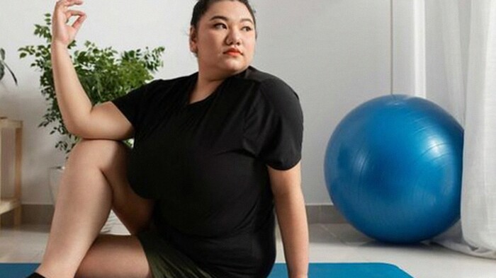 6 Rekomendasi Olahraga Ringan Aman untuk Menurunkan Berat Badan dengan Cepat & Efektif