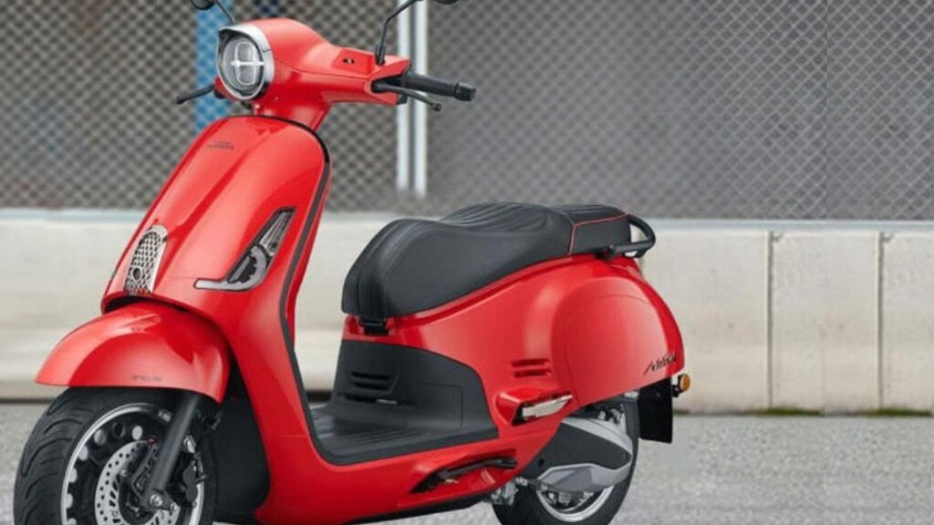 Honda NS150LA Imlek 2026: Skuter Bergaya Eropa, Desain Klasik & Fitur Modern Terbaru