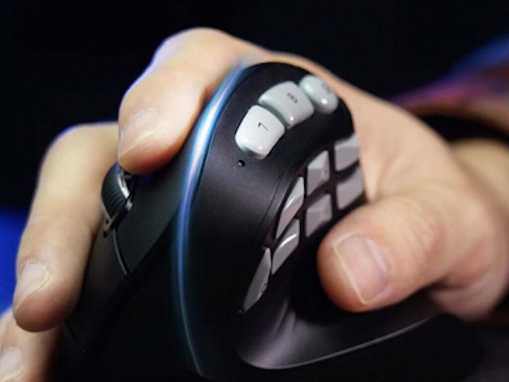 E9 Pro: Mouse Gaming Vertikal dengan Banyak Tombol Makro untuk Performa Maksimal