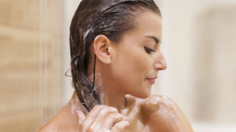 Kulit Kepala Gatal? 5 Sampo Ampuh Atasi Dermatitis Seboroik dengan Cepat & Efektif