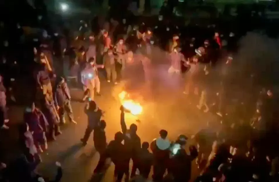 AS Awasi Situasi Kerusuhan di Iran, Opsi Intervensi Militer Jadi Pembahasan Serius