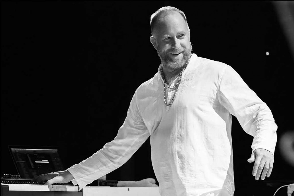 Iseng Investasi Saham Apple Dulu, Kini Keyboardis Faith No More Raup Untung Rp118 Miliar