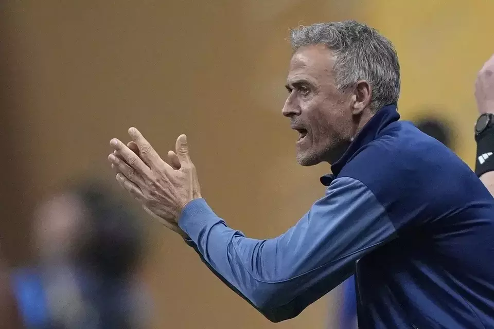 Luis Enrique Tegaskan Kabar Perpanjangan Kontrak Dembele Tidak Benar