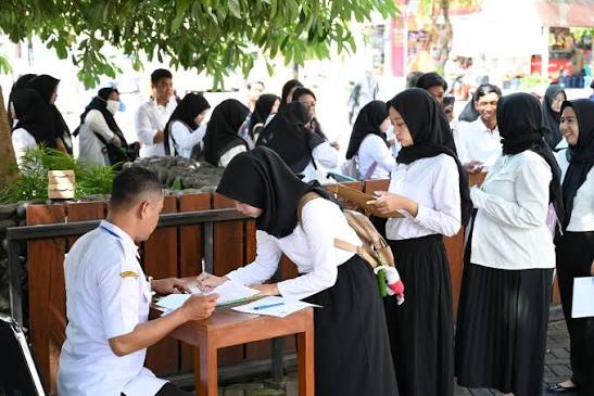 CPNS 2026: Syarat, Dokumen Penting, & Tips Lolos Seleksi Wajib Kamu Tahu CPNS 2026: Syarat, Dokumen Penting, & Tips Lolos Seleksi Wajib Kamu Tahu