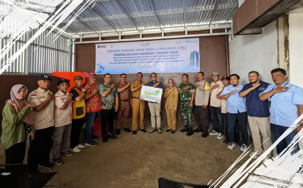 Pelindo Regional 2 Palembang Dukung Pengelolaan Sampah dengan Bantuan TPS3R dan Mesin Plastik