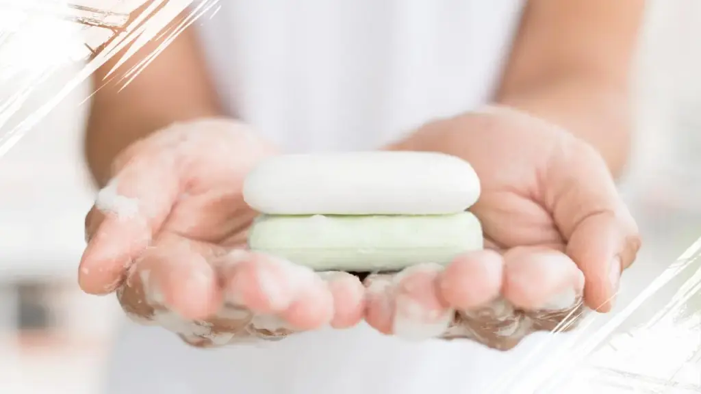 7 Manfaat Sabun Batangan untuk Melembapkan dan Menjaga Kulit Wajah Sensitif dengan Lembut