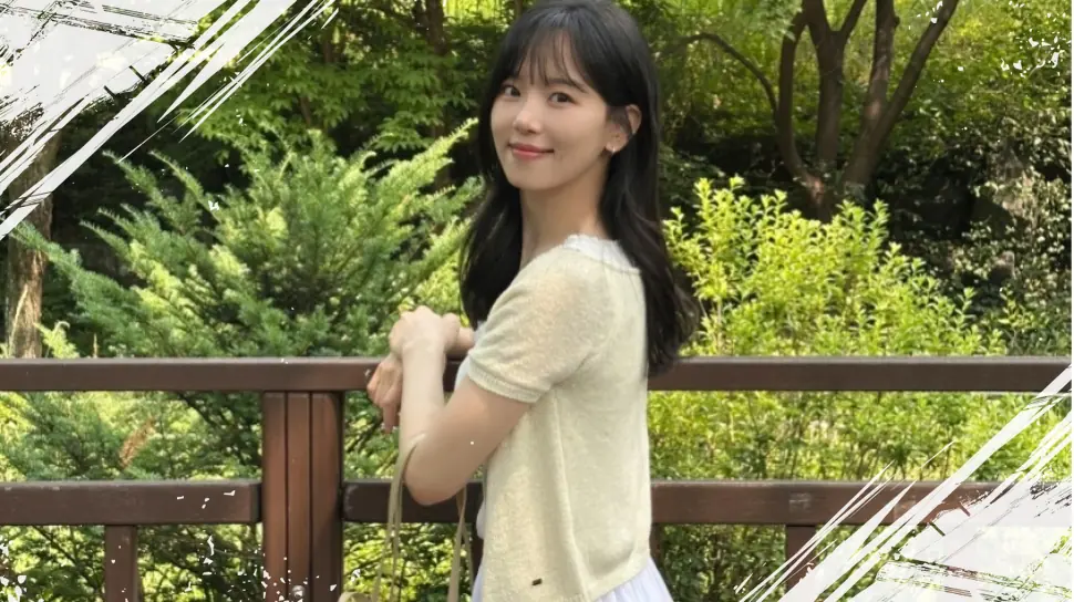 5 Ide OOTD Santai ala Kang Han Na untuk Tampilan Feminin yang Mudah Ditiru