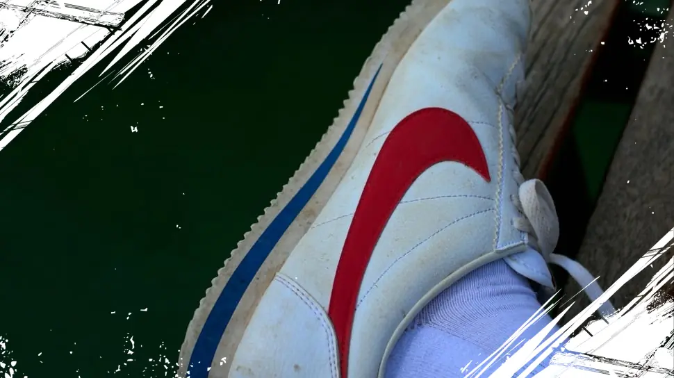 Rekomendasi Lem Sepatu Tahan Lama dengan Harga Terjangkau Cocok untuk Sneakers dan Kulit