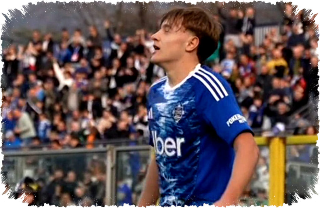 Como Bangkit Membara di Sinigaglia, Tembus Tiga Gol Paruh Pertama Usai Kejutan Awal!