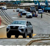 Ekspor Toyota Indonesia Nyaris Sentuh 300 Ribu Unit SUV dan MPV Jadi Tulang Punggung Pertumbuhan Industri Otomotif!