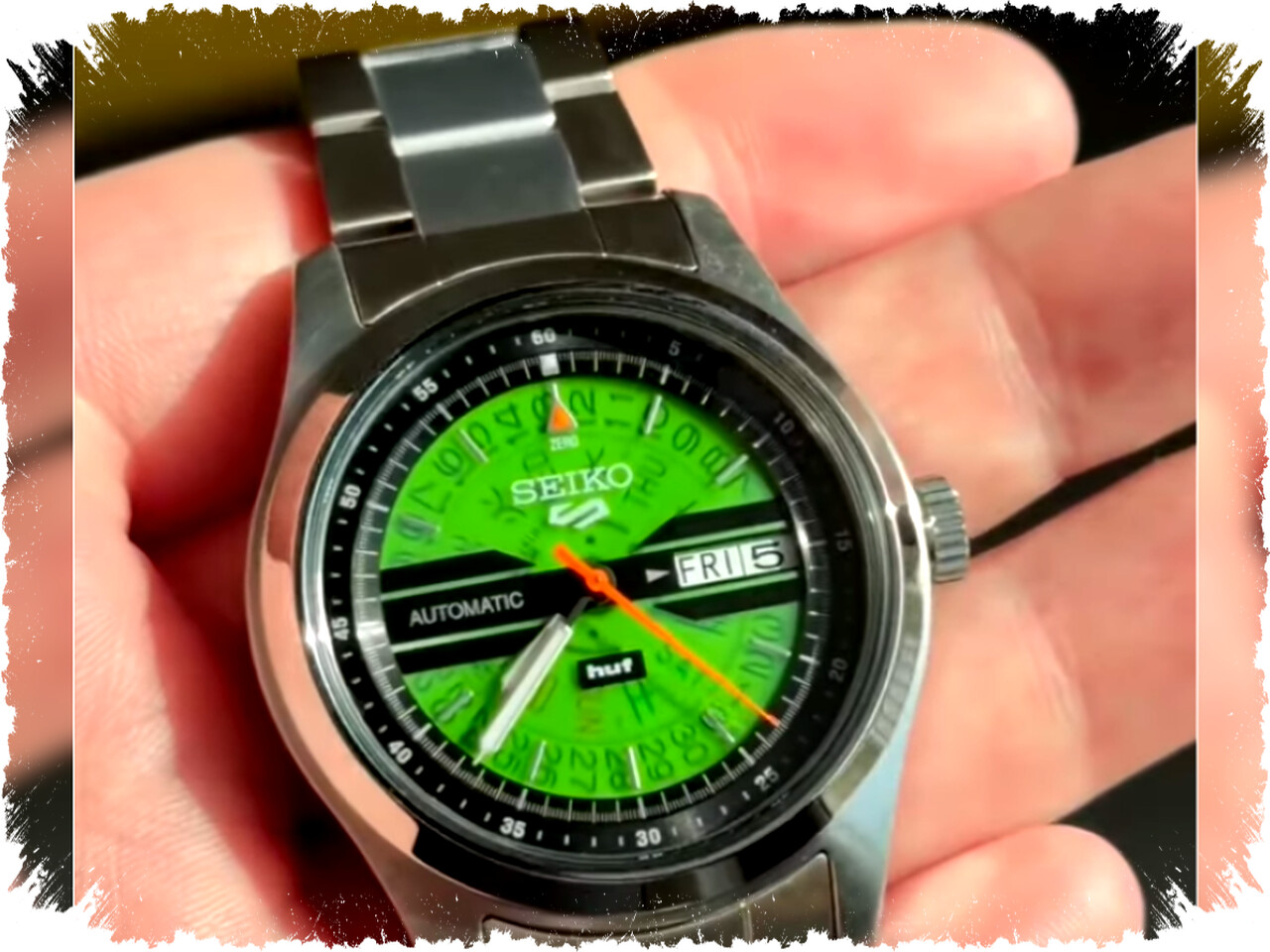 Video Hands-On Perdana Bongkar Keistimewaan Seiko 5 Sports Automatic Limited Edition Kolaborasi dengan Dial Transparan Unik