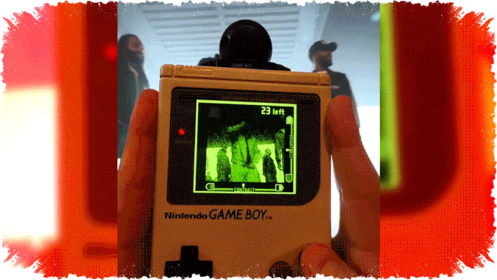 Pria Ini Memotret Konser Rap Menggunakan Kamera GameBoy Jadul dan Hasilnya Mengejutkan Kamu Harus Lihat!