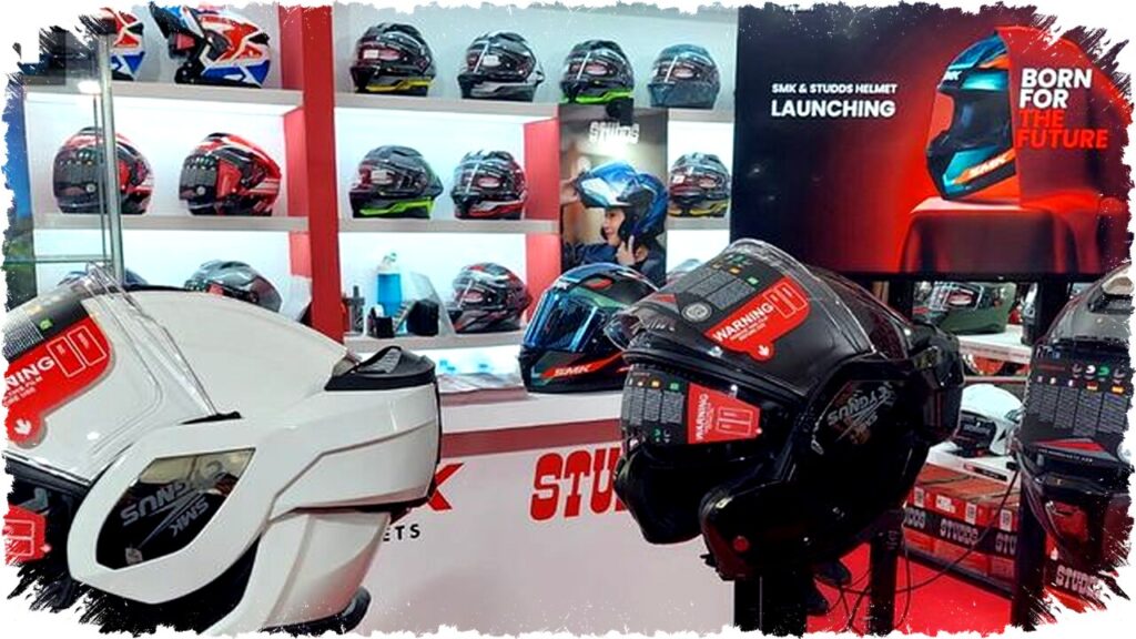 Helm Modular SMK Cygnus dan Open-Face STUDDS Atlas Meluncur di IIMS 2026 Ungkap Fitur Lengkap dan Harga Paling Kompetitif