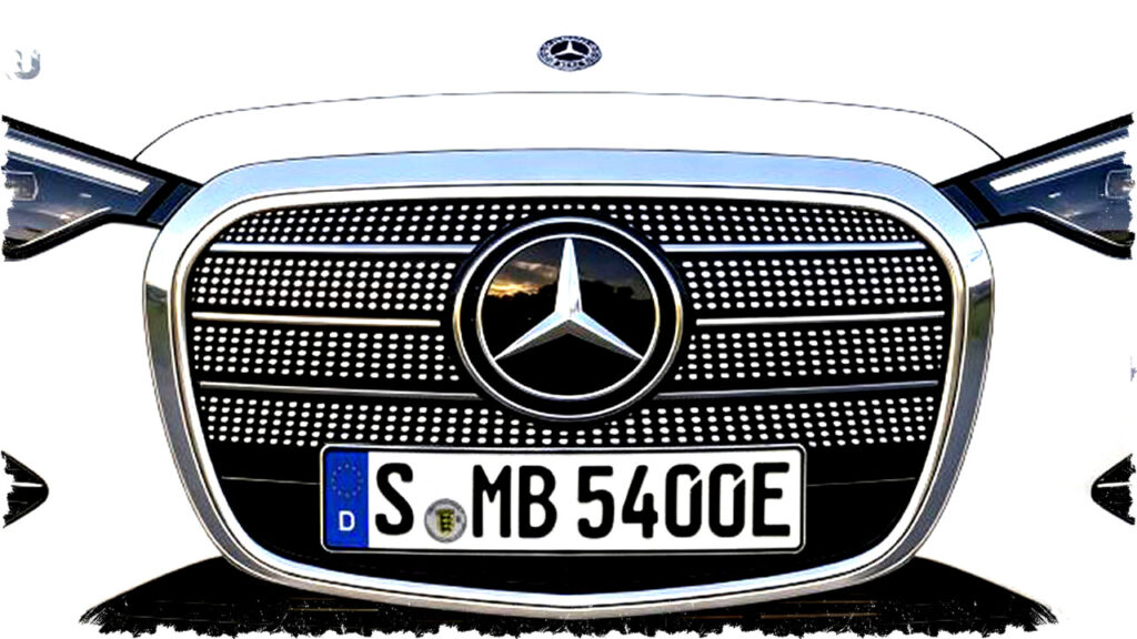 New Mercedes C-Class EQ Hadir dengan Grille Superbesar dan Fitur Charging 800 Volt yang Mengesankan