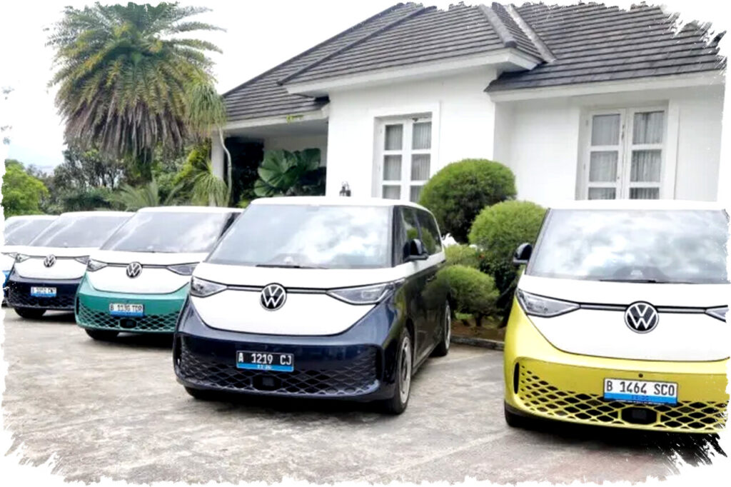 Volkswagen Resmikan ID. Buzz Club Indonesia, Komunitas MPV Listrik Retro untuk Touring dan Edukasi EV