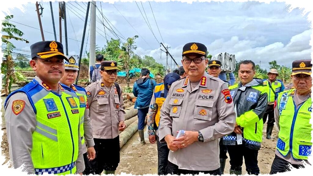 Tanggul Jebol di Grobogan: Perbaikan Kilat Dipacu, Polda Jateng Gelar Rekayasa Lalin Supaya Lebaran Lancar!