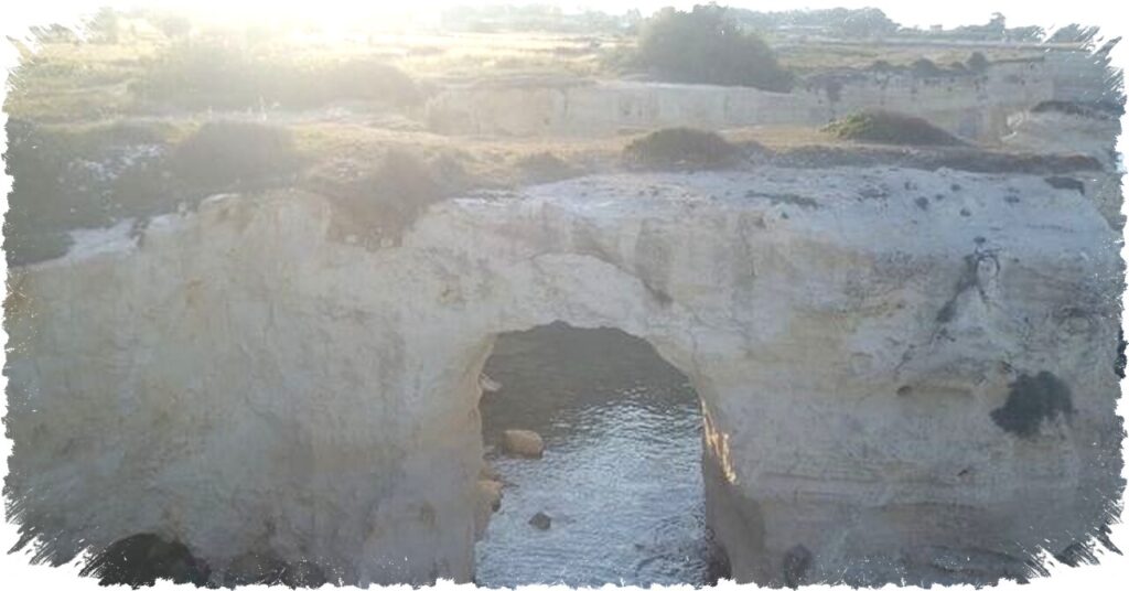 Lovers' Arch Roboh Pas Hari Valentine di Pantai Adriatik Italia, Alarm Bahaya Kerusakan Pesisir Meningkat Setelah Hujan dan Angin Kencang Melanda