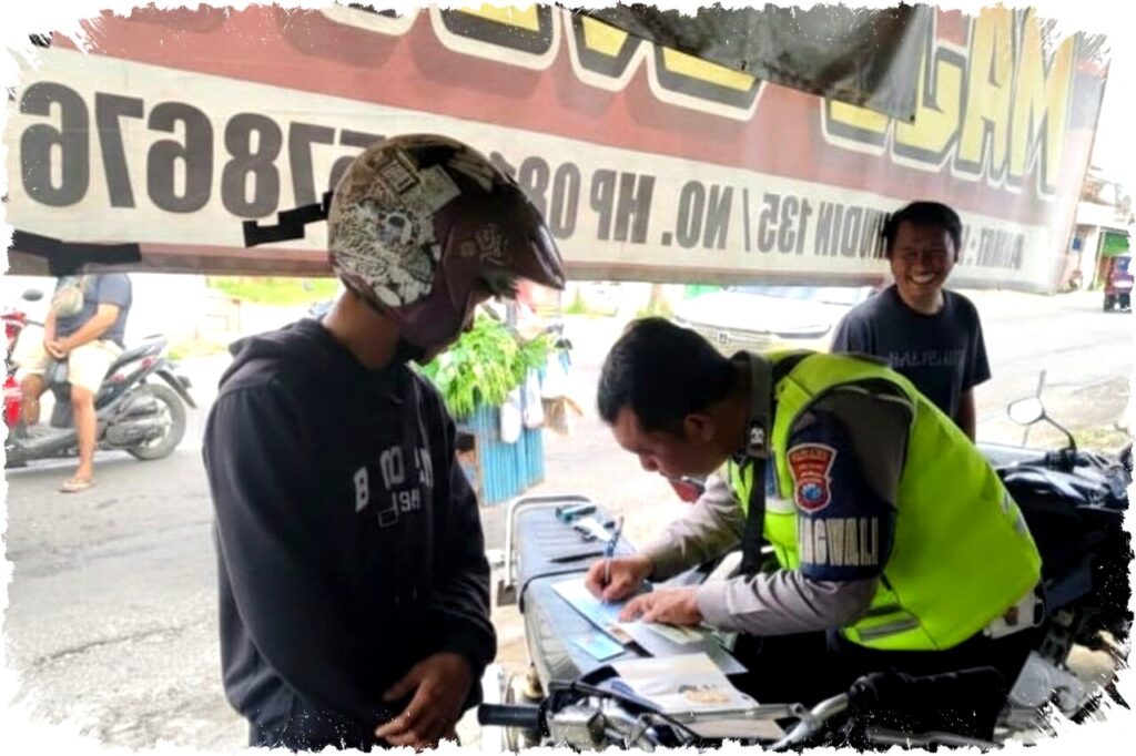 Terjaring 10.261 Pelanggar: Satlantas Tulungagung Bongkar Kebiasaan Mengerikan Pengendara Motor Anak di Bawah Umur Tanpa Helm!