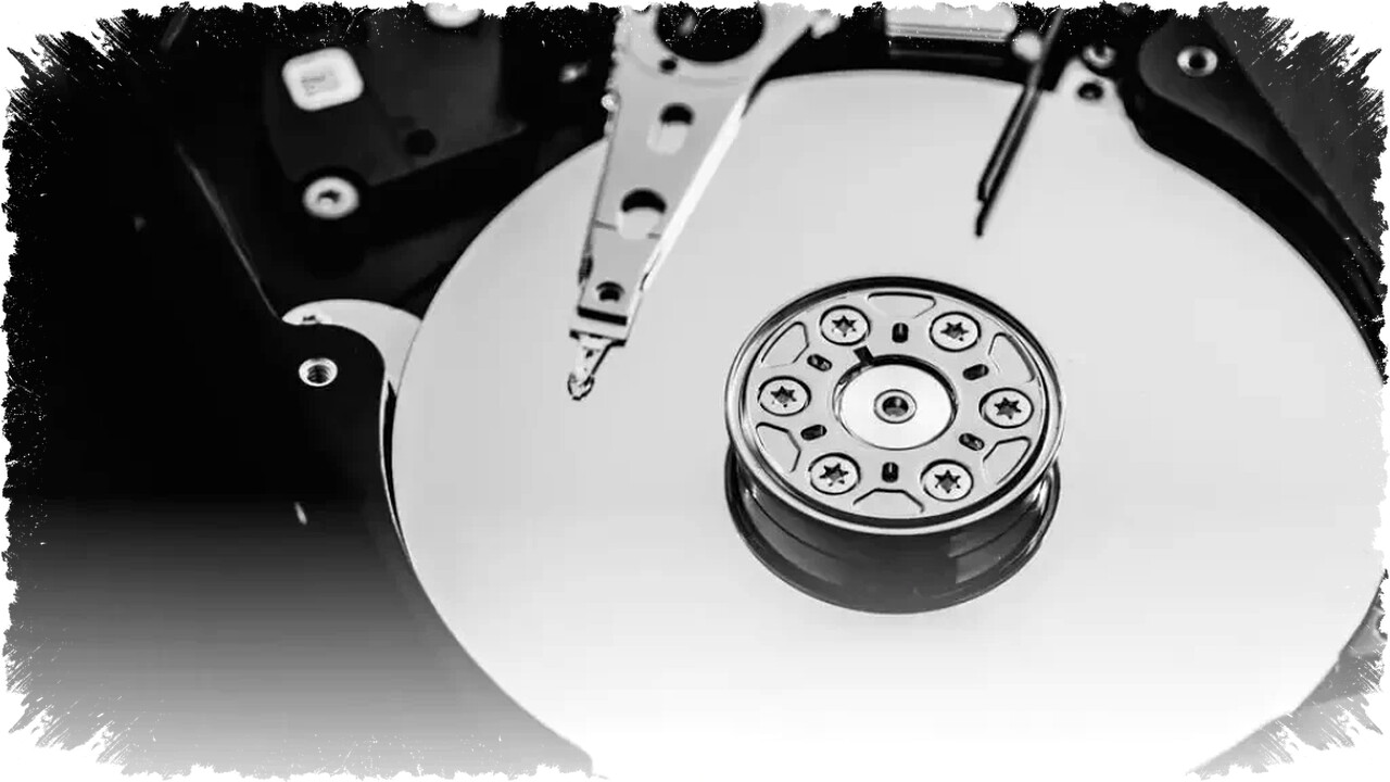 IBM 3380: Hard Disk 1 GB Raksasa 29 Kg dengan Harga Miliaran yang Mengubah Wajah Teknologi Penyimpanan Selamanya! IBM 3380: Hard Disk 1 GB Raksasa 29 Kg dengan Harga Miliaran yang Mengubah Wajah Teknologi Penyimpanan Selamanya!
