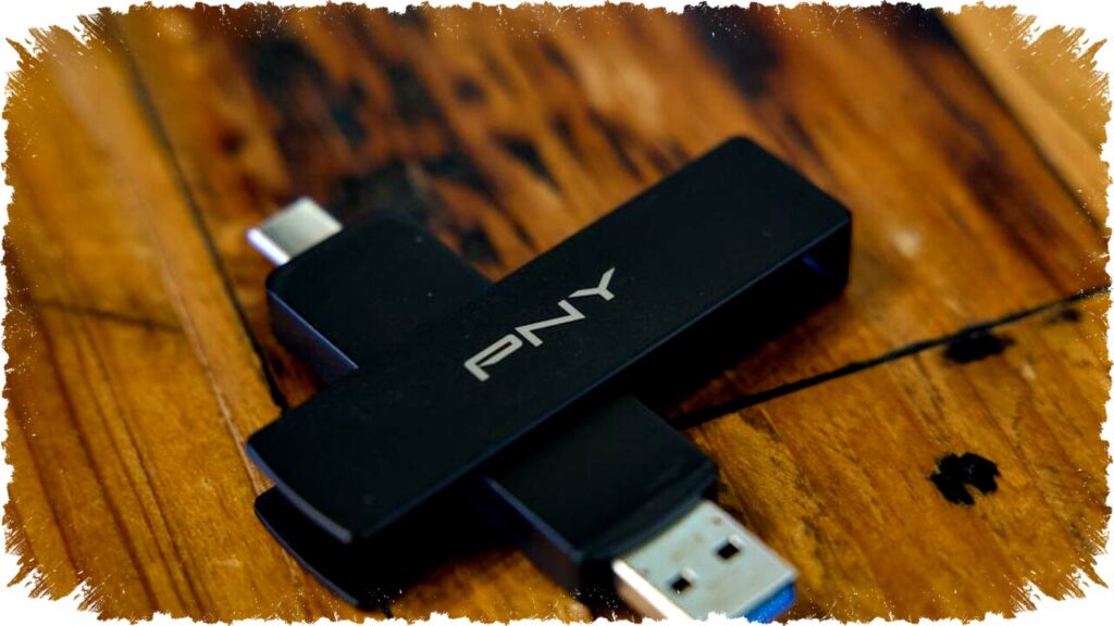 Jangan Pernah Beli Flash Drive Single-Port Lagi: Dual-Connector Jadi Keharusan di 2026 untuk Hindari Ribet dan Risiko File Rusak Saat Transfer Data!