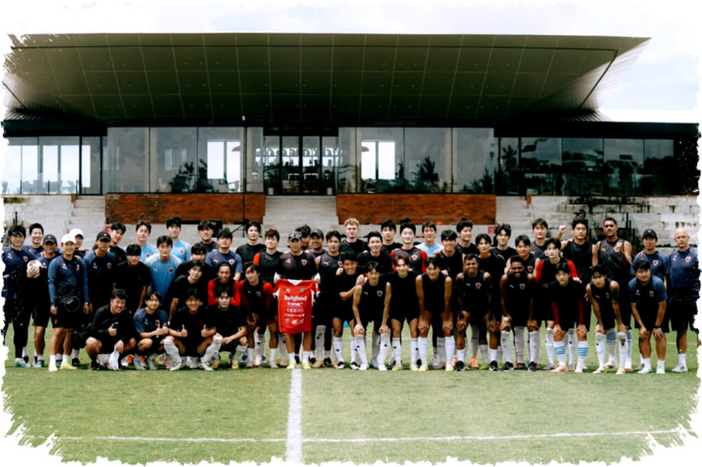 Dua Tim Bola Korea Selatan Lakukan Latihan Intensif di Bali United Training Center