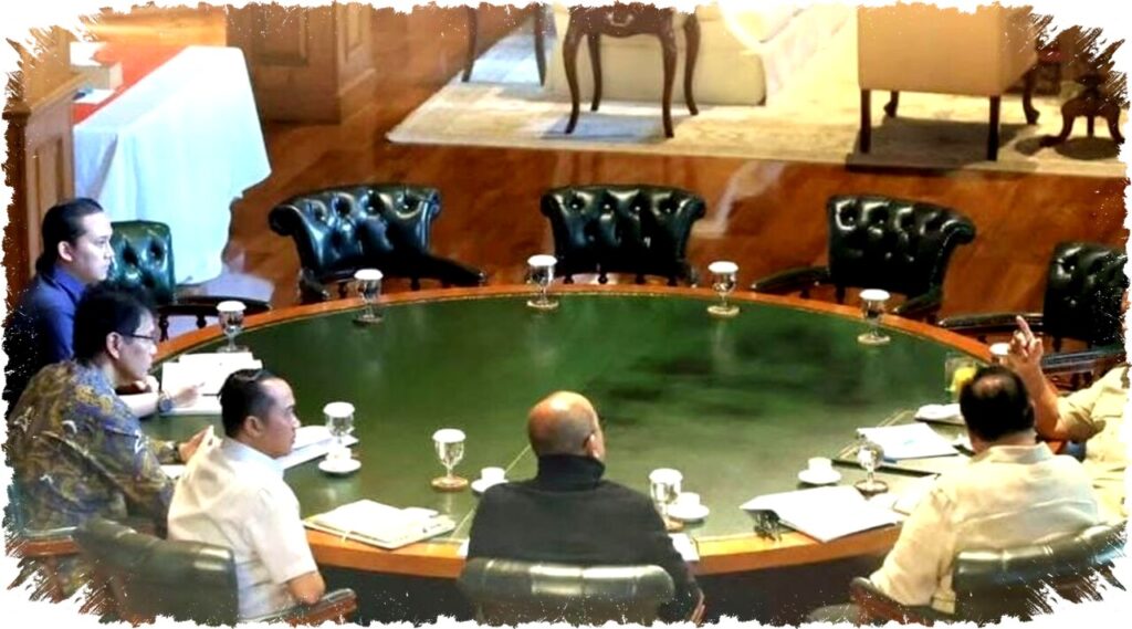 Prabowo Kumpulkan Menteri di Hambalang: Taktik China Lawan AS, Patok Posisi Tawar Ekonomi Indonesia atau Sekadar Gimik?