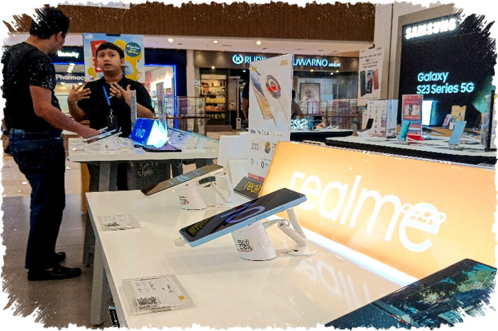 Realme Tegaskan Tidak Merge dengan Oppo dan Beri Penjelasan Soal PHK di India