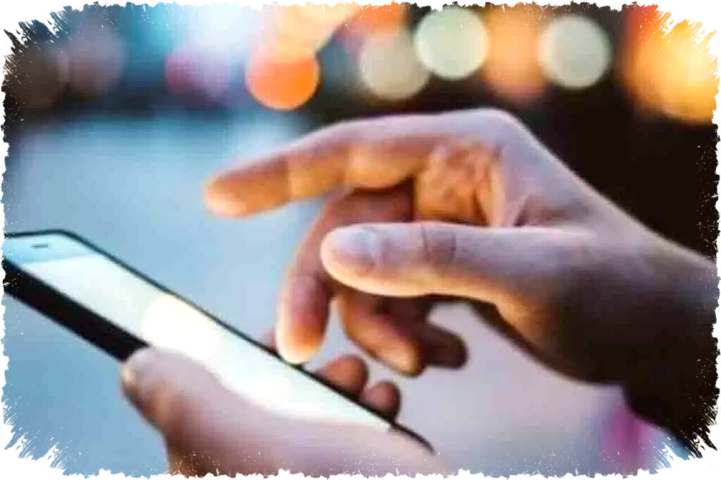 Scroll Terus atau Berhenti Sejenak? Dilema Anak Zaman Now antara Terhubung dan Lelah Digital