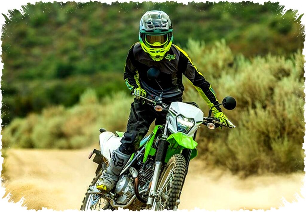 Honda CRF250L vs Kawasaki KLX230: Pilih Motor Trail Paling Unggul untuk Jelajah Medan Beragam