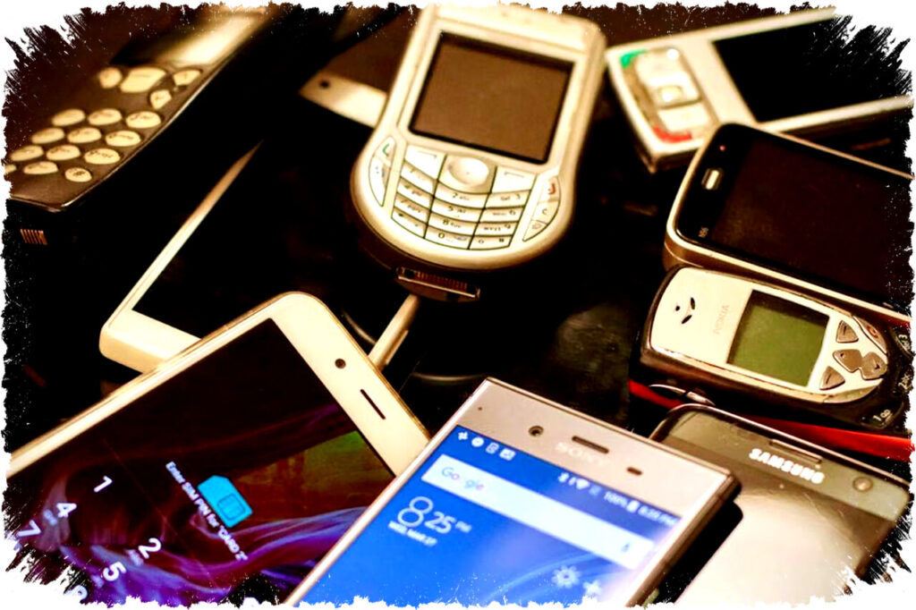 5 Cara Unik Memanfaatkan HP Lawas: Jadi Webcam, WiFi Portable, Musik, Remot AC & Cadangan!