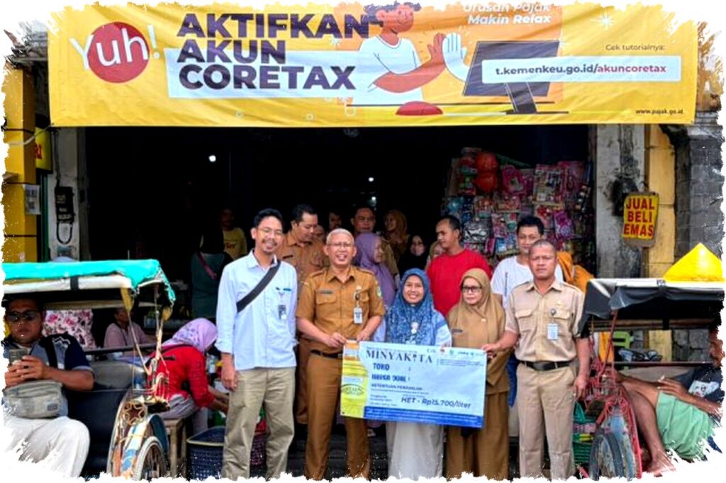 Bulog Banyumas Salurkan 9.000 Liter Minyakita ke Pasar Banjarnegara, Harga Maks Rp15.700/Liter