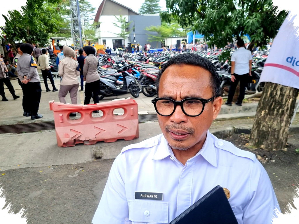 Disdik Jabar Minta Sekolah Hemat Energi, AC Tak Boleh Menyala Terus