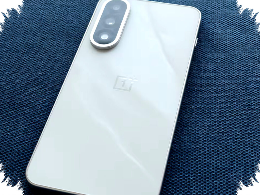 OnePlus Tinggalkan Toko Fisik, Jualan Dipaksa Online Saat Layanan Menumpang OPPO