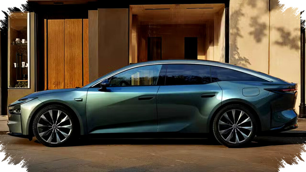 Toyota Rela Patungan China, bZ7 Listrik Pakai Teknologi Huawei untuk Kejar Pasar EV