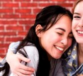 7 Ciri Orang Berempati Tinggi, Ternyata Paling Mudah Lelah Secara Emosional