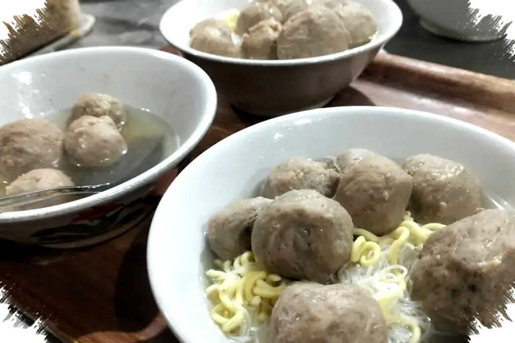 Baso Mas Wiji Dipadati Pemudik, Semangkuk Rasa yang Menjaga Rindu Tasikmalaya