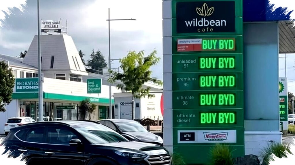 Perang Iran Dorong Warga Kabur Dari BBM, Papan SPBU 'BUY BYD' Jadi Simbolnya?