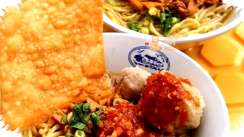 5 Warung Bakso Dan Mi Ayam Bandung Yang Selalu Ramai, Dari Legendaris Sampai Porsi Nggak Pelit
