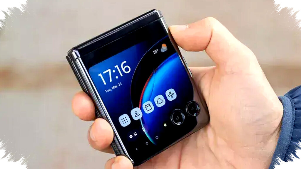 Motorola Ubah Wajah Razr Ultra 2026, Layar Luar Tak Lagi Sama